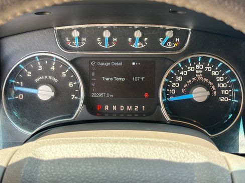 Used 2014 Ford F150 Lariat w/ Lariat Chrome Package AWD/4WD image 22