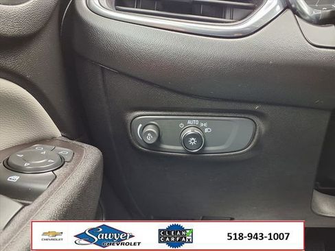 Used 2021 Chevrolet Equinox LS w/ LS Convenience Package image 15