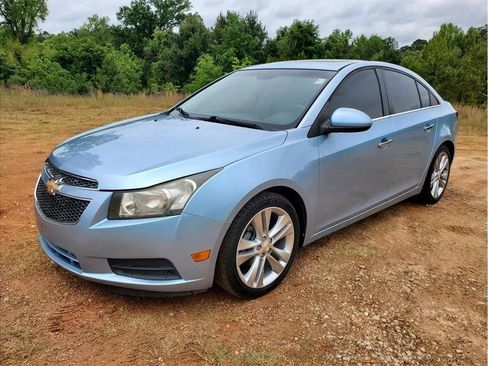 Used 2011 Chevrolet Cruze LTZ FWD image 12