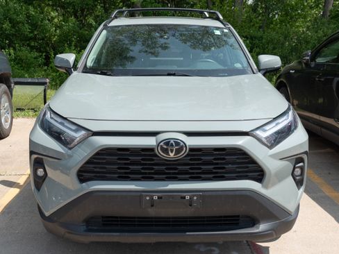 Used 2023 Toyota RAV4 XLE Premium AWD/4WD image 3