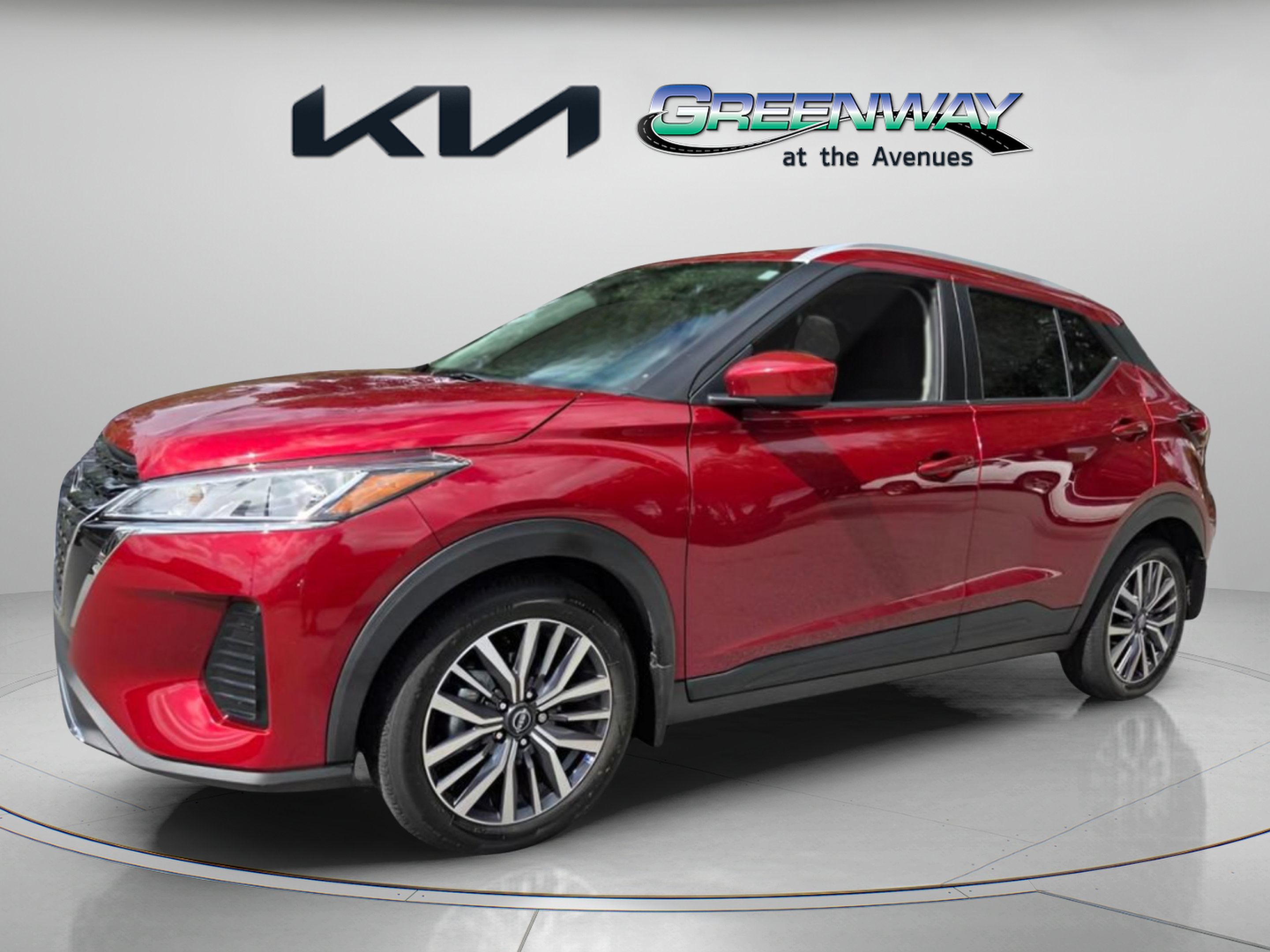 Used 2024 Nissan Kicks SV FWD image 3