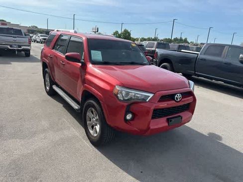 Used 2016 Toyota 4Runner SR5 AWD/4WD image 22