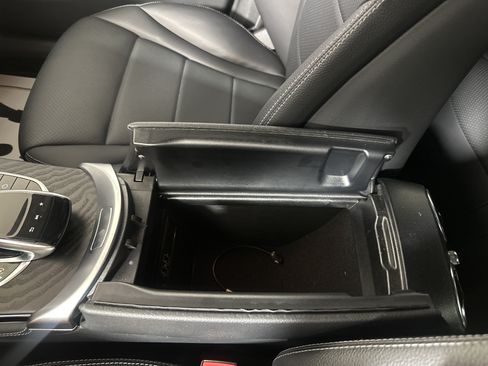 Used 2017 Mercedes-Benz GLC 300 4MATIC image 20
