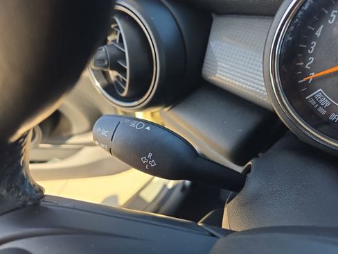 Used 2020 MINI Cooper 2-Door Hardtop image 26