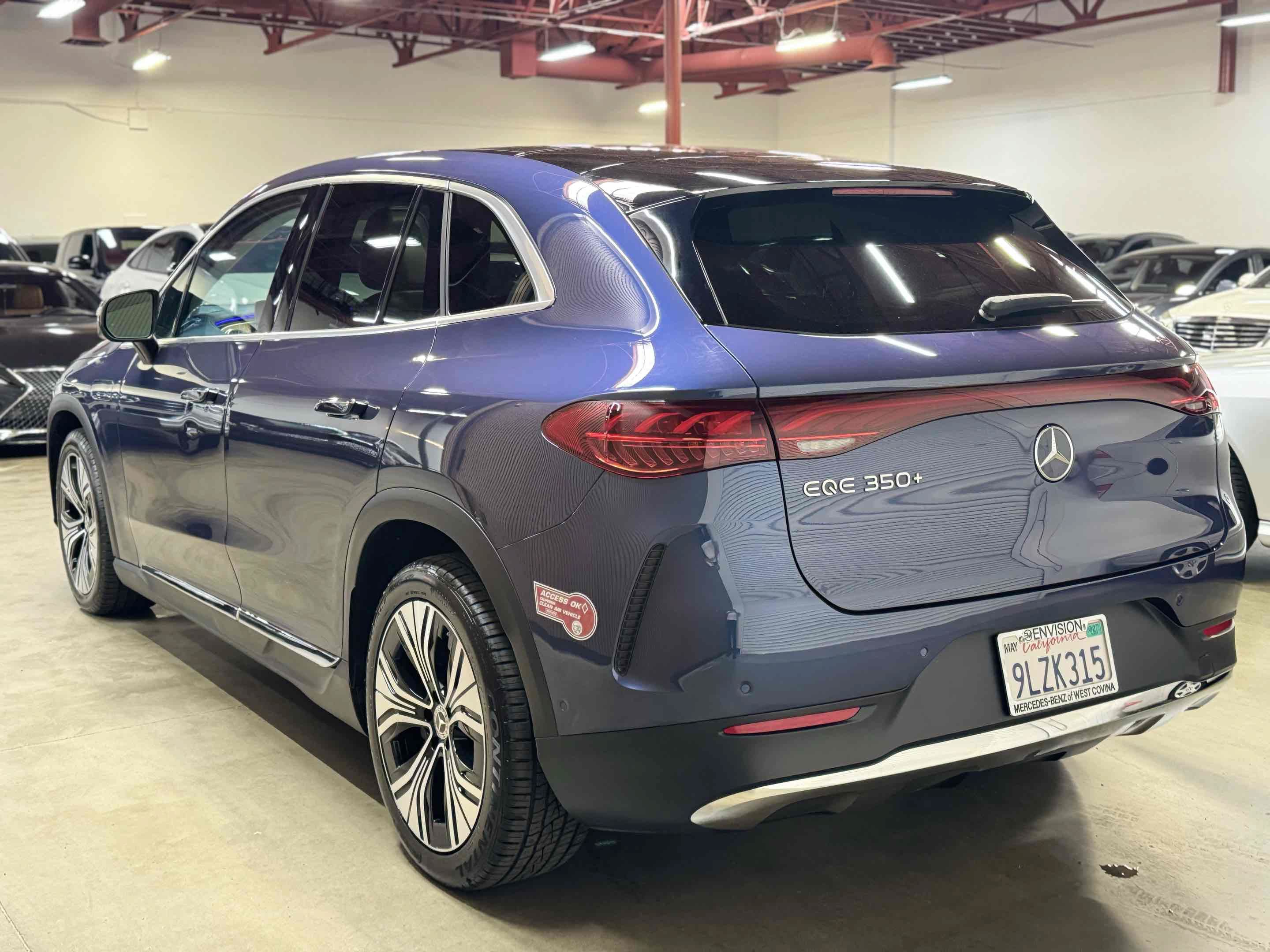 Used 2023 Mercedes-Benz EQE 350+ SUV w/ Exclusive Trim Package image 4