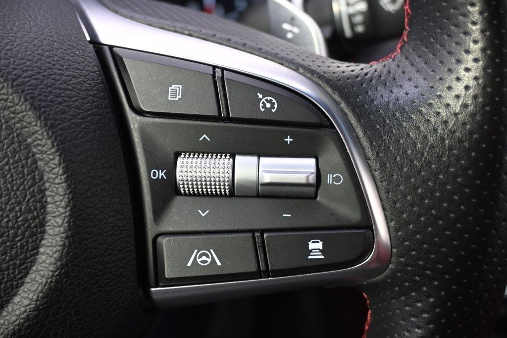 Used 2023 Genesis G70 3.3T w/ Sport Prestige Package AWD/4WD image 36
