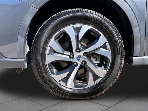 Used 2020 Subaru Outback Touring AWD/4WD image 13