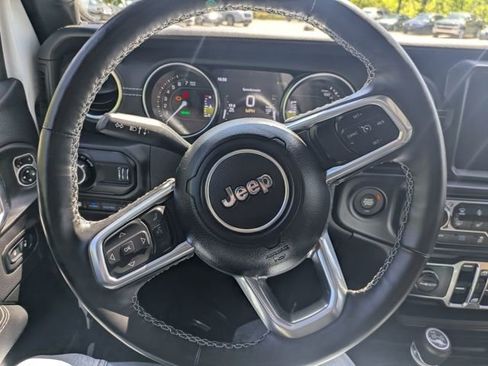 Used 2023 Jeep Wrangler Unlimited Sahara w/ Cold Weather Group AWD/4WD image 20