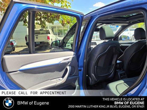Used 2018 BMW X1 xDrive28i w/ M Sport Package AWD/4WD image 19