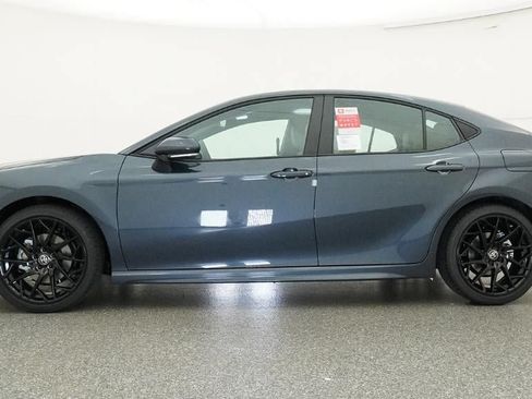 New 2026 Toyota Camry SE FWD image 19