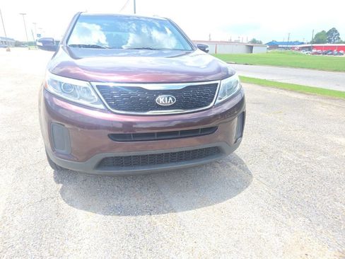 Used 2015 Kia Sorento LX FWD image 2