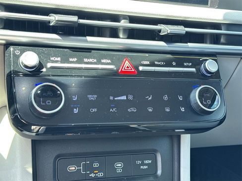 Used 2025 Hyundai Tucson Limited image 25