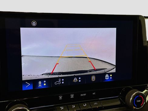 Used 2024 Chevrolet Colorado Trail Boss w/ Technology Package image 23