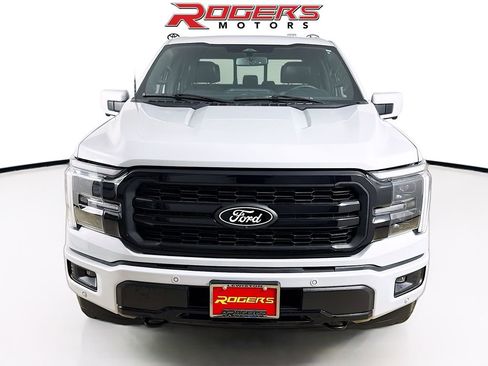 Used 2025 Ford F150 Lariat image 2