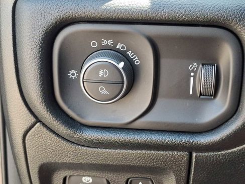 Used 2021 RAM 1500 Big Horn AWD/4WD image 23