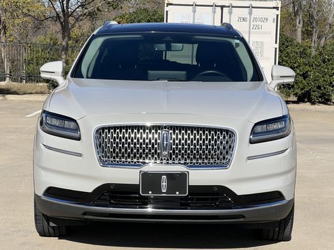 Certified 2022 Lincoln Nautilus Reserve w/ Equipment Group 201A image 13