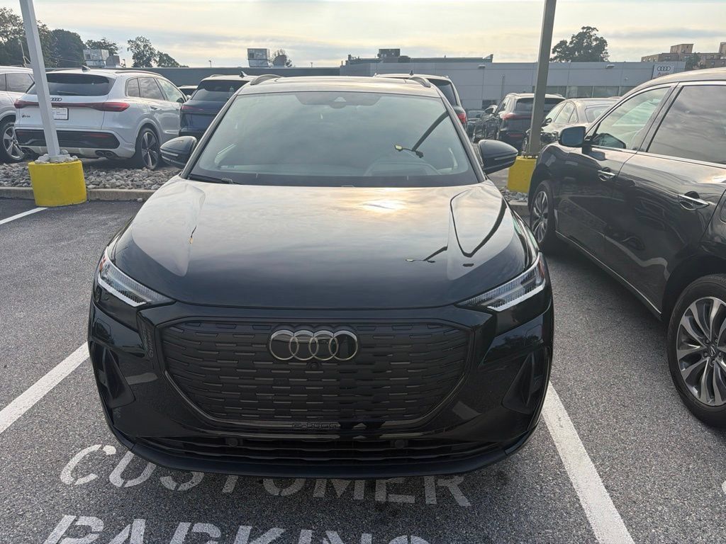 Used 2022 Audi Q4 e-tron Prestige AWD/4WD image 2