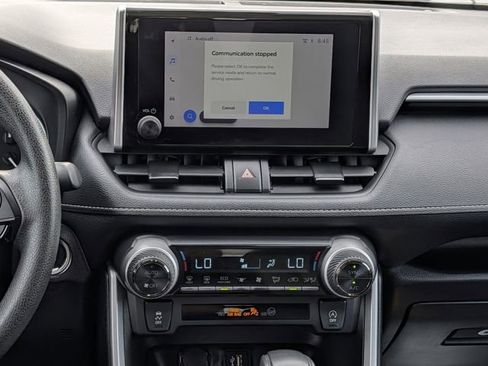 Used 2025 Toyota RAV4 XLE FWD image 15
