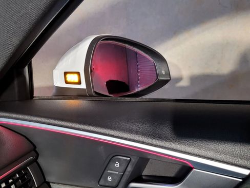 Used 2017 Audi A4 2.0T Premium Plus w/ Premium Plus Package image 17