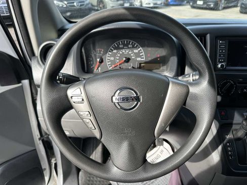 Used 2020 Nissan NV200 S image 15