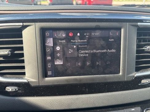 Used 2023 Chrysler Voyager LX image 17