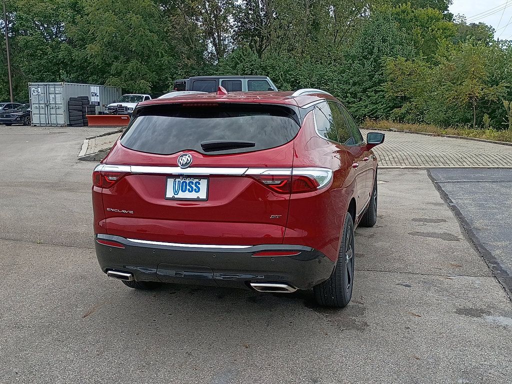 Used 2023 Buick Enclave Essence w/ Sport Touring Edition FWD image 5