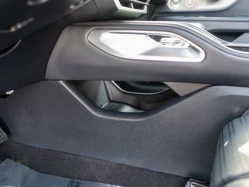 Used 2024 Lincoln Nautilus Reserve w/ Equipment Group 203A image 28