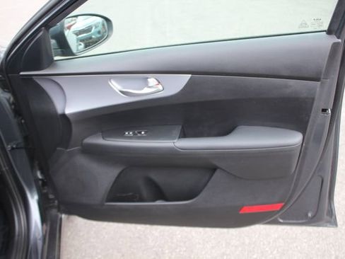 Used 2024 Kia Forte LXS w/ LXS Technology Package FWD image 28