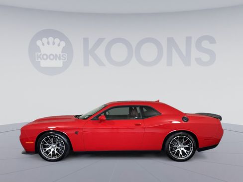 Used 2022 Dodge Challenger SRT Hellcat Redeye RWD image 2