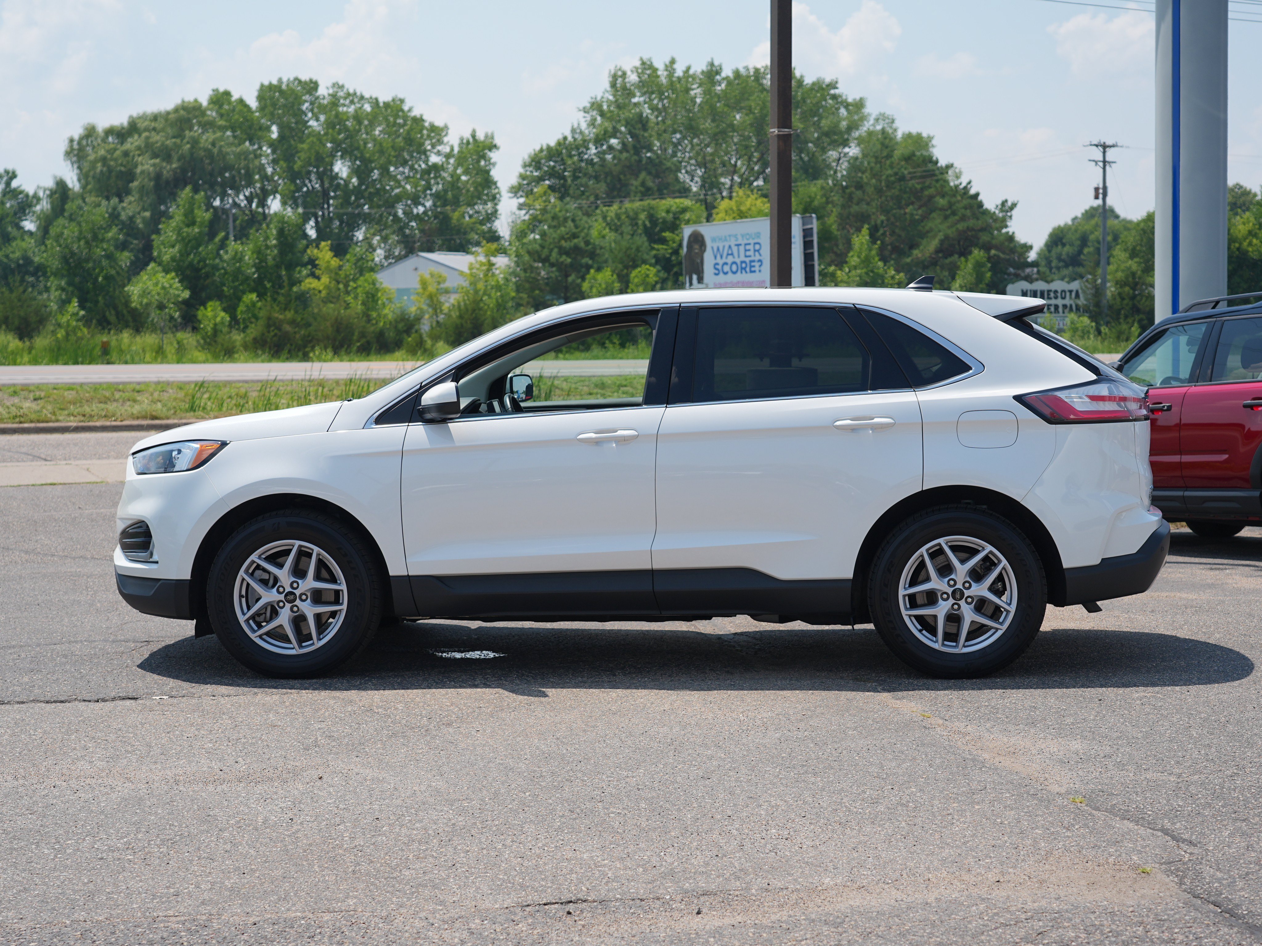 Used 2023 Ford Edge SEL w/ Convenience Package AWD/4WD image 7