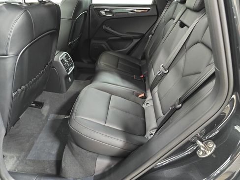 New 2026 Porsche Macan image 24