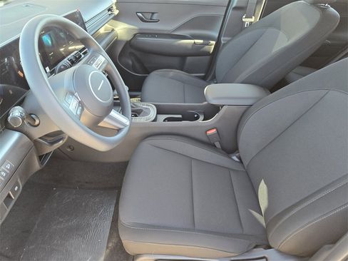 New 2026 Hyundai Kona SE image 13