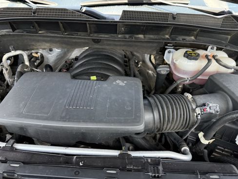 Used 2024 GMC Sierra 1500 SLT AWD/4WD image 32