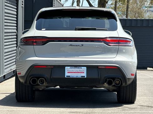 Certified 2024 Porsche Macan S AWD/4WD image 7