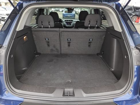 Used 2023 Chevrolet TrailBlazer LT FWD image 35
