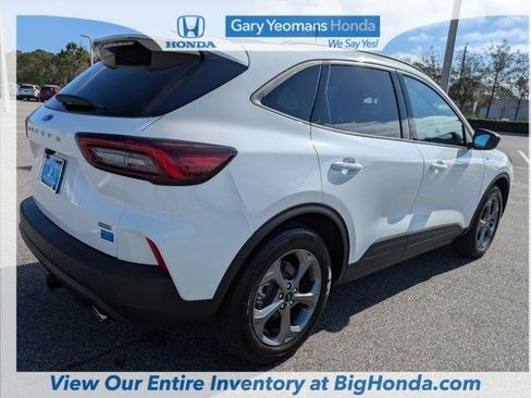 Used 2025 Ford Escape ST-Line w/ Equipment Group 301A image 6