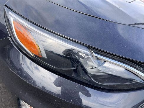 Used 2023 Chevrolet Malibu LT image 32