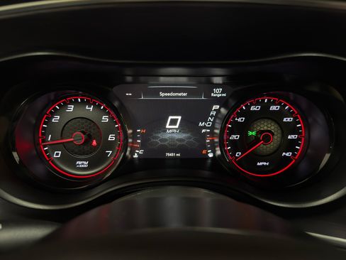 Used 2018 Dodge Charger SXT w/ Blacktop Package image 19