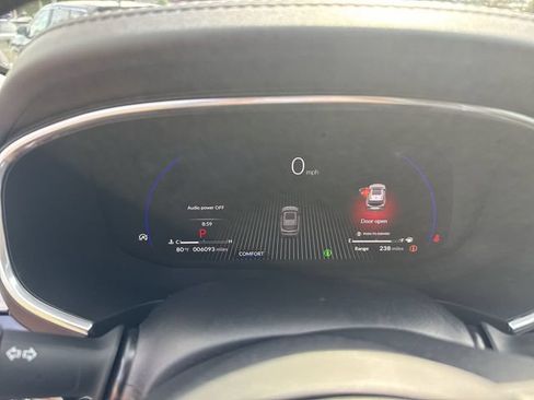 Used 2026 Acura MDX FWD w/ Technology Package image 18