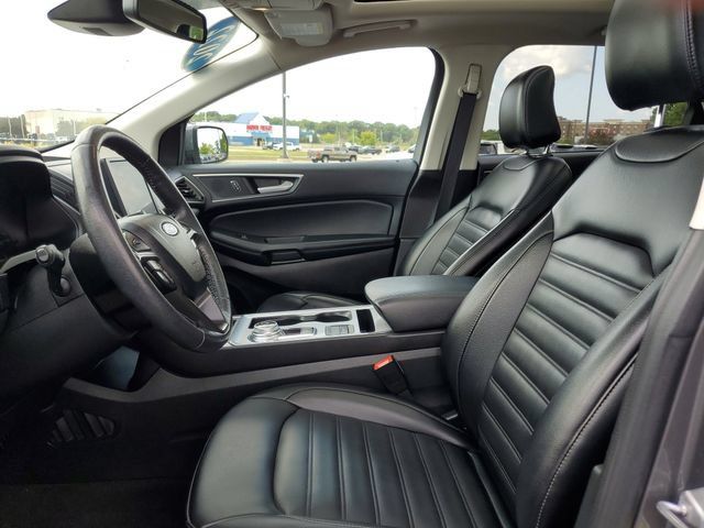 Used 2022 Ford Edge SEL w/ Cold Weather Package AWD/4WD image 9