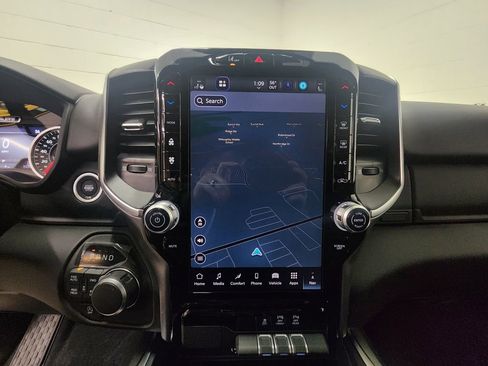 New 2026 RAM 1500 4x4 Crew Cab image 13