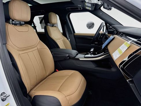 New 2026 Land Rover Range Rover Sport Dynamic SE AWD/4WD image 30