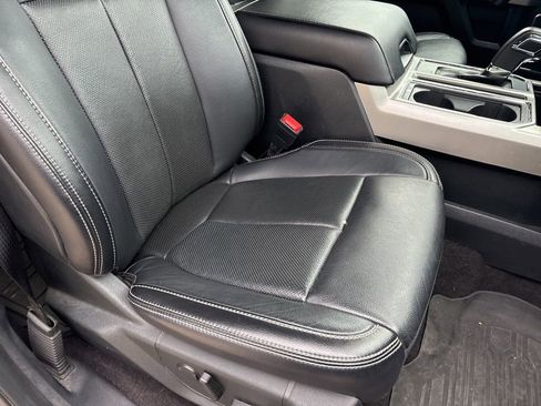 Used 2020 Ford F150 Lariat image 20