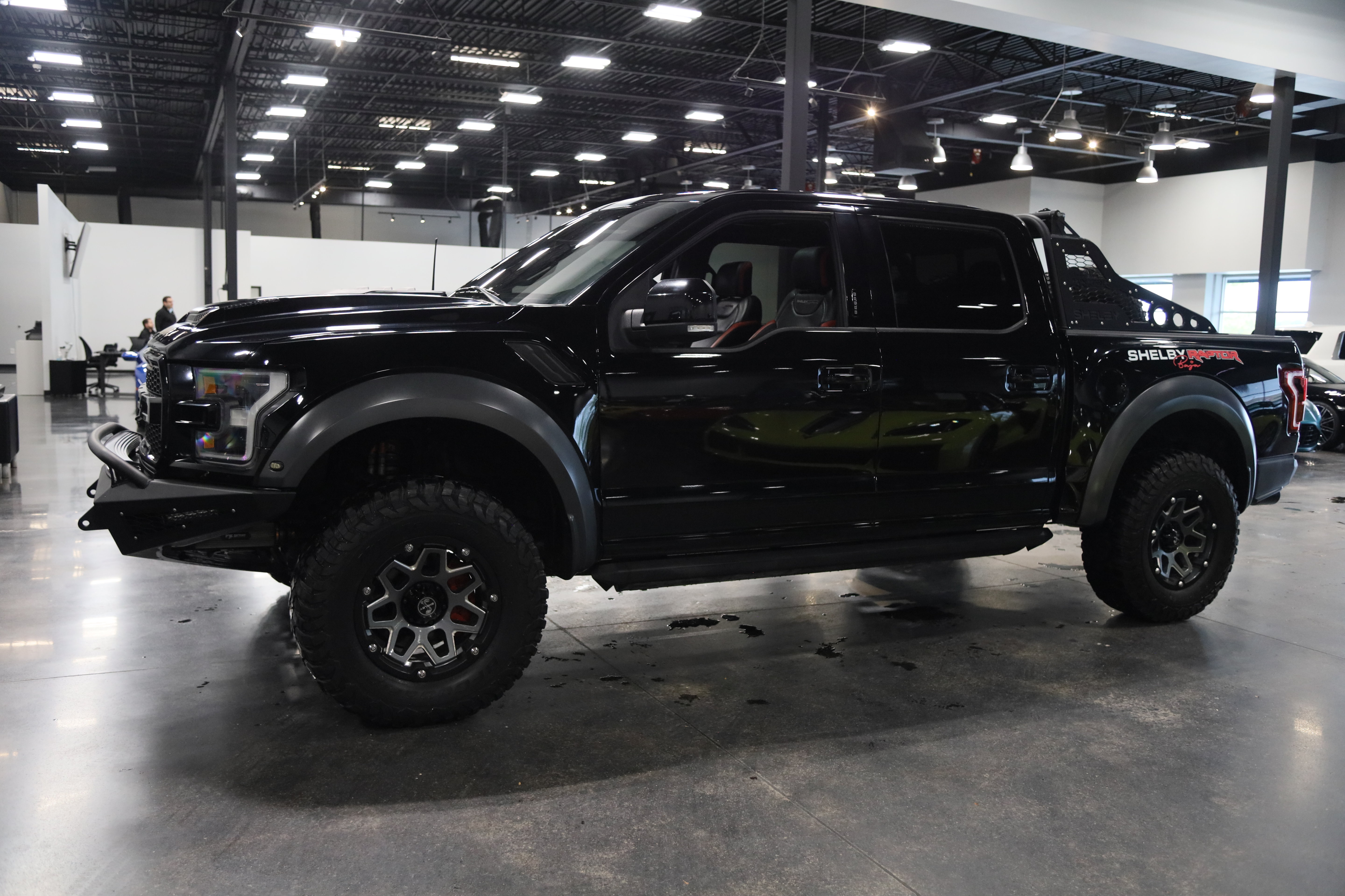 Used 2018 Ford F150 Raptor w/ Equipment Group 802A Luxury AWD/4WD image 9