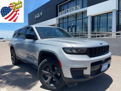 Used 2023 Jeep Grand Cherokee L Laredo RWD image 1
