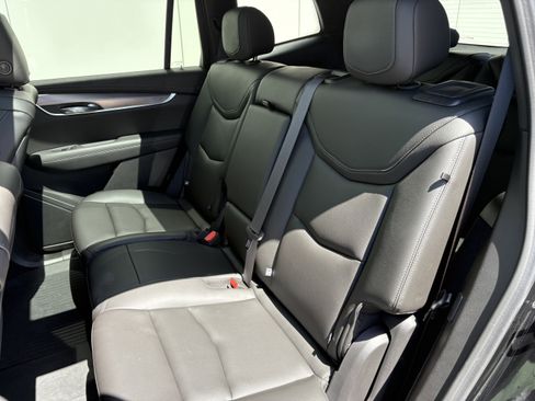 Certified 2024 Cadillac XT6 Luxury w/ LPO, Floor Liner Package AWD/4WD image 13