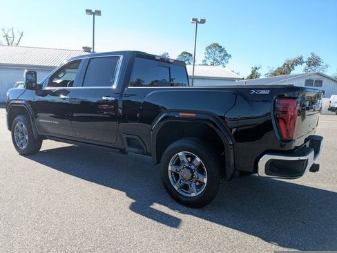Used 2025 GMC Sierra 2500 SLT w/ SLT Premium Package AWD/4WD image 6