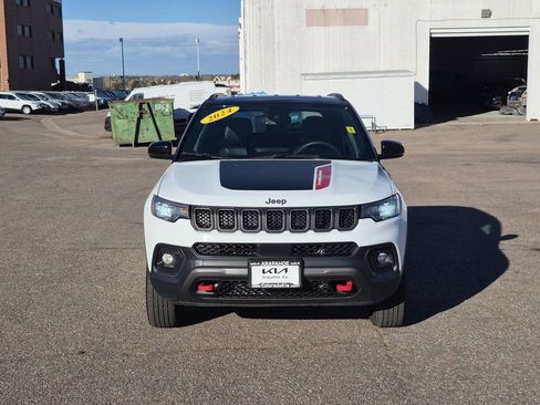 Used 2024 Jeep Compass Trailhawk AWD/4WD image 3