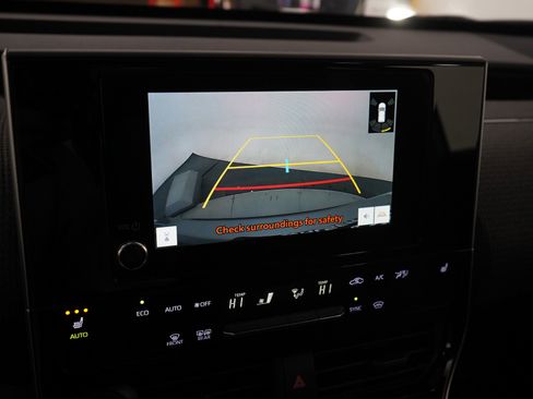 Used 2024 Subaru Solterra Premium image 21