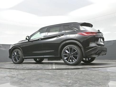 New 2025 INFINITI QX50 Sport image 33